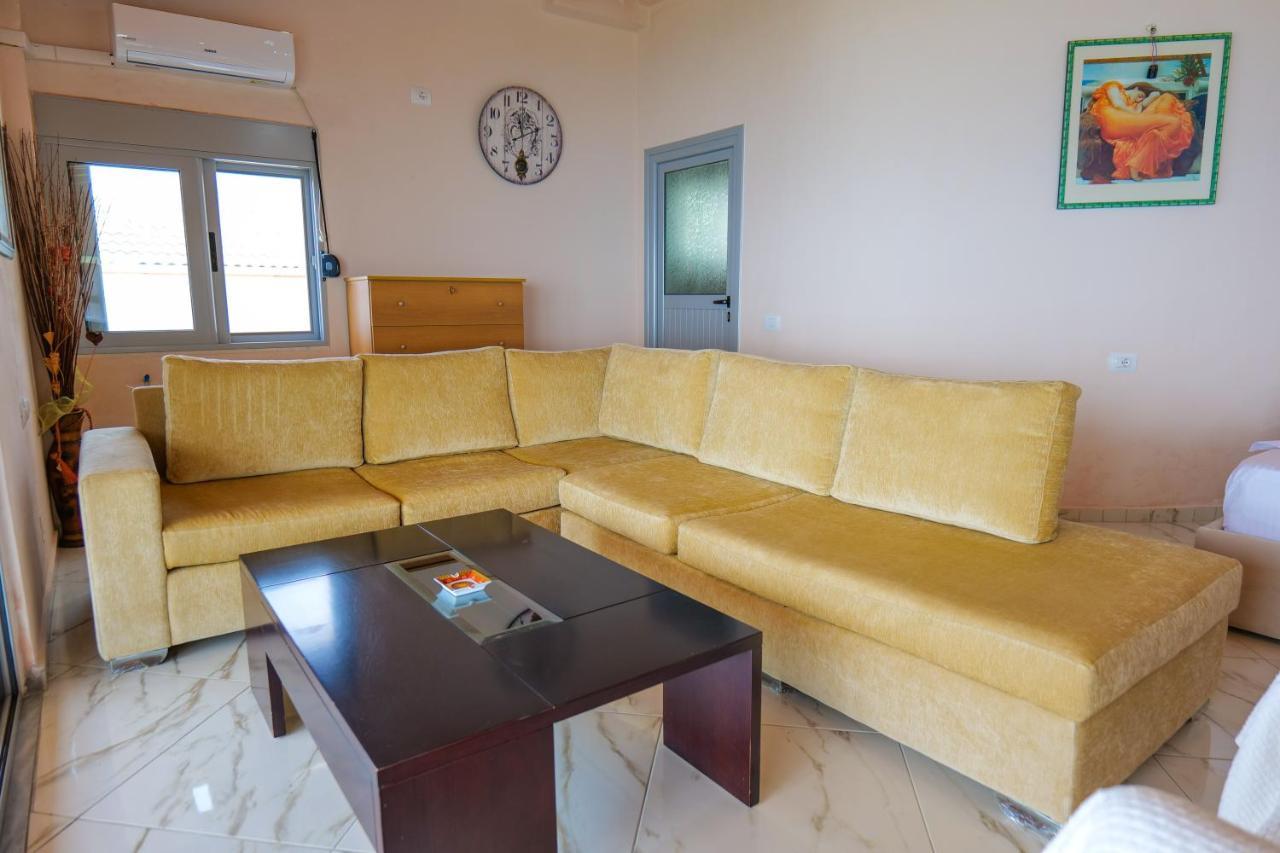 White Hotel Borş Dış mekan fotoğraf